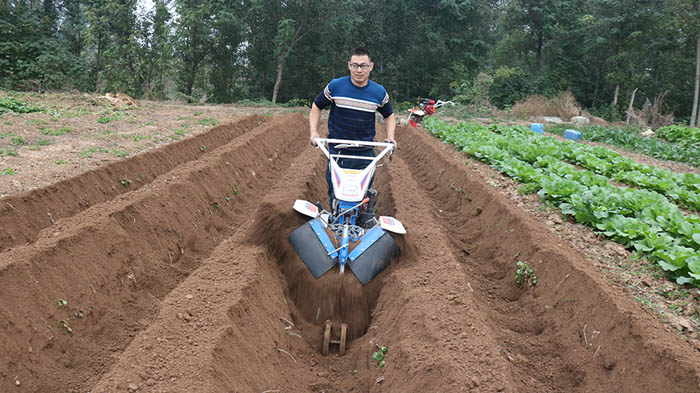 多功能園林開溝機